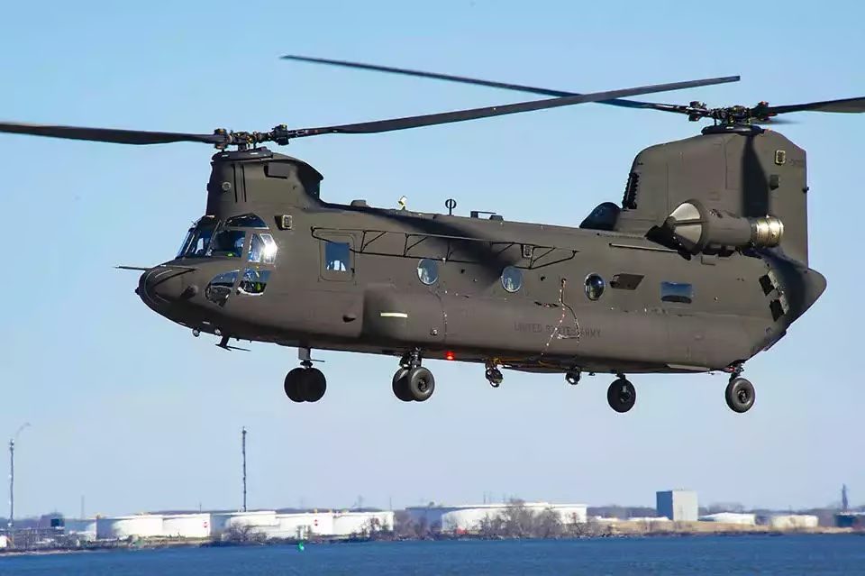 Boeing CH-47 Chinook — véhicule réel qui a inspiré la Western Cargobob de GTA 6